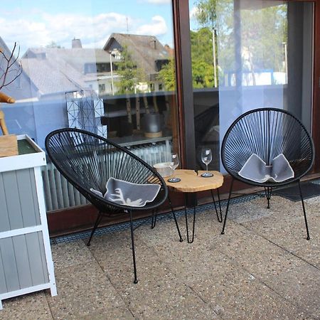 1-Zimmer-Apartment Mit Grossem Balkon Schönwald Exterior foto