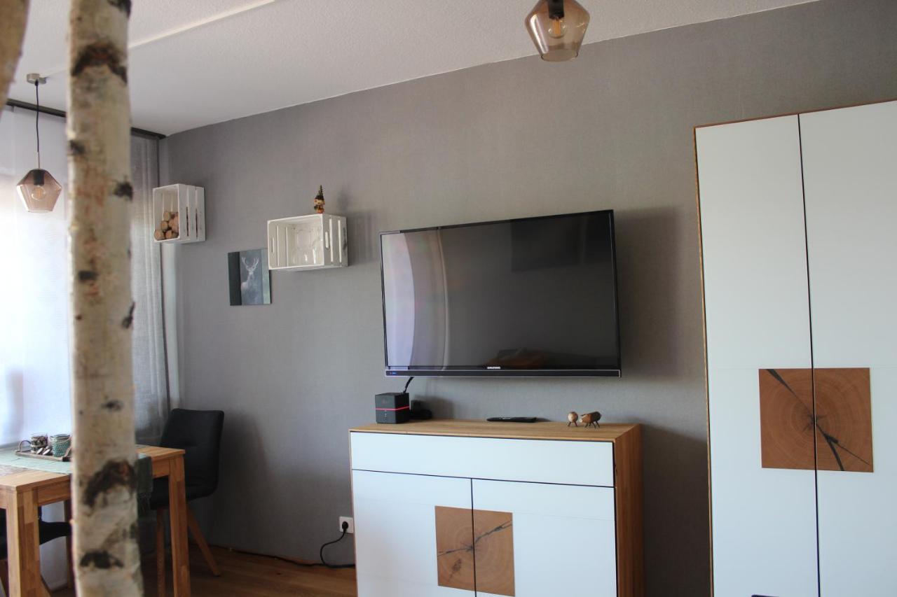1-Zimmer-Apartment Mit Grossem Balkon Schönwald Exterior foto