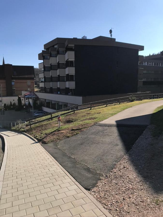 1-Zimmer-Apartment Mit Grossem Balkon Schönwald Exterior foto
